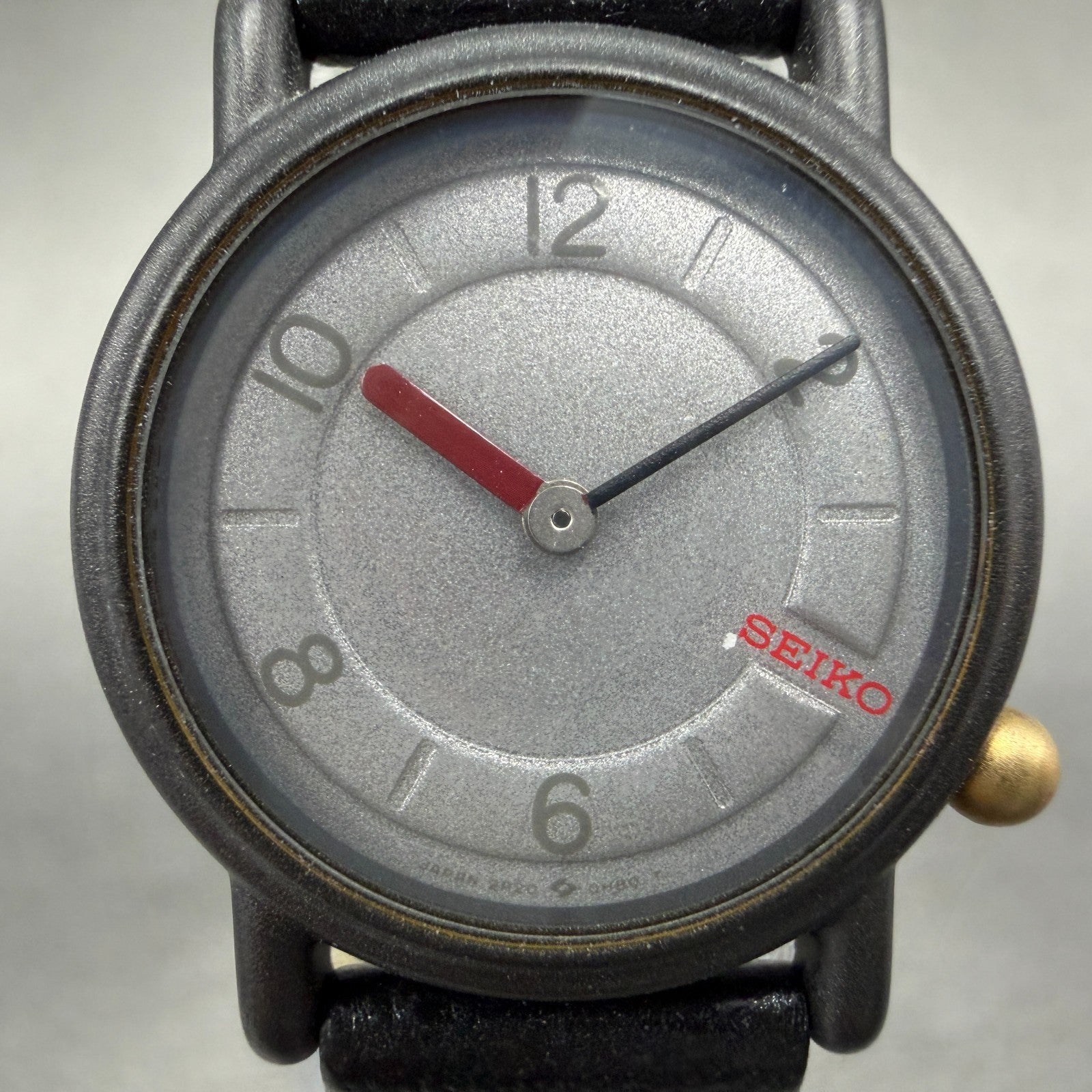 Seiko Watch Women 25mm Silver Dial Gray Tone Round 2P20-0B39 New Battery NOS1