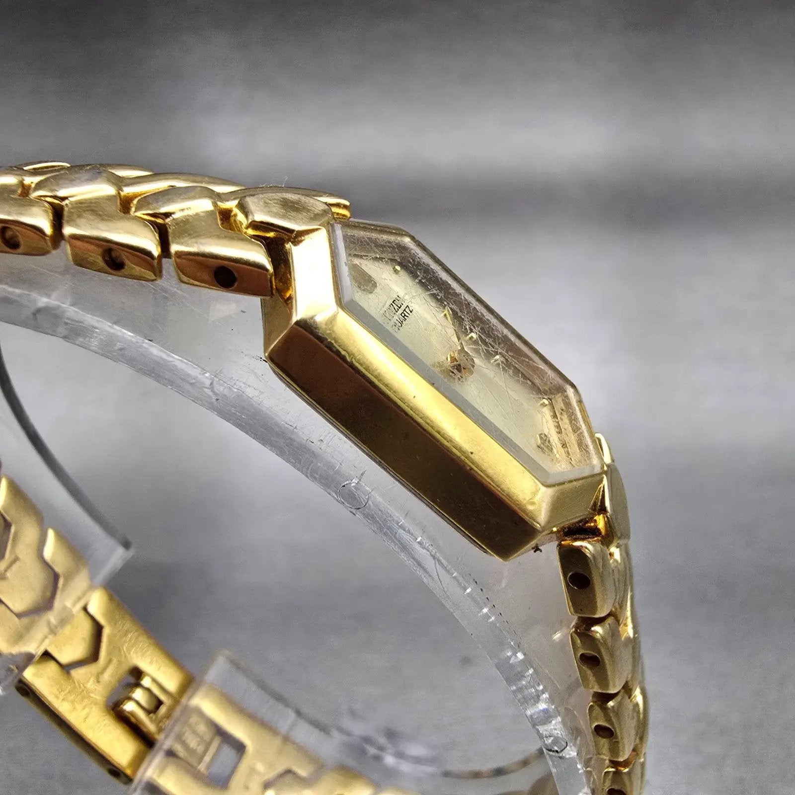 Citizen Watch Women 18mm Gold Dial Gold Tone Hexagon 5421-S41185 New Battery VTG3