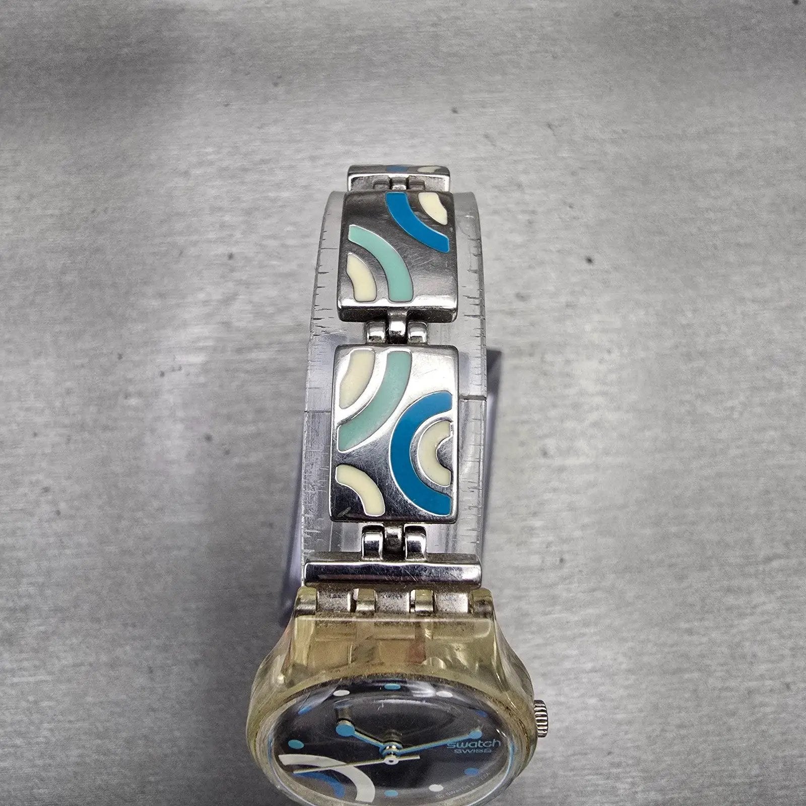 Swatch BATHROOM SMILES Watch Women Silver Dial Clear Case LK252G New Battery4
