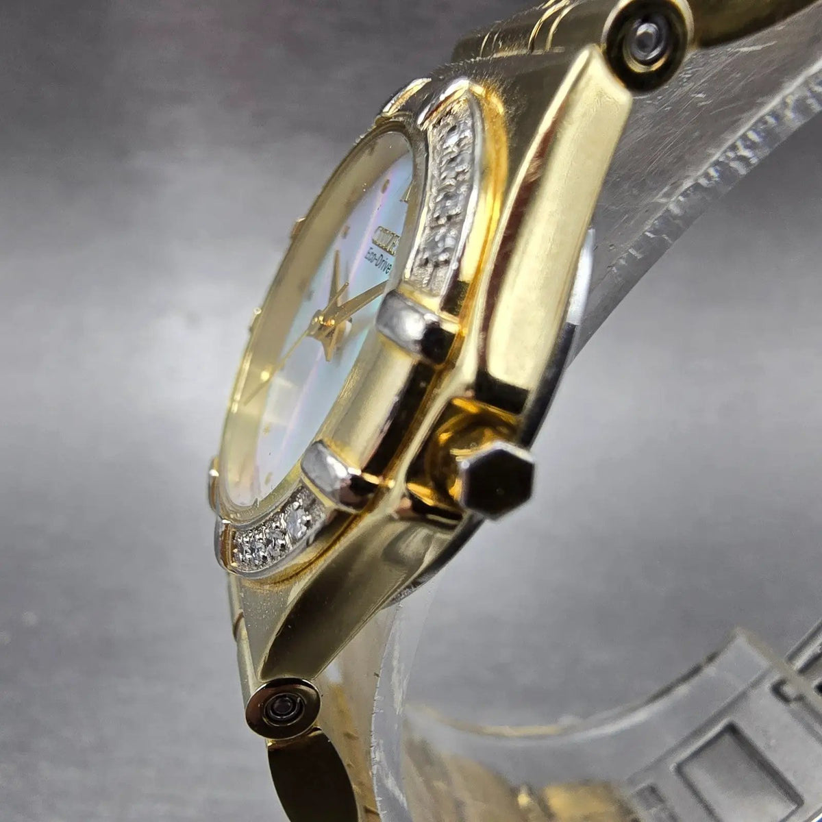 Citizen Eco-Drive Watch Women 25mm MOP Dial Gold Diamonds Round E030-H29751 Runs2