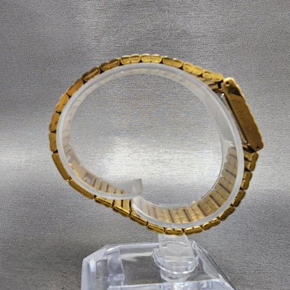 Seiko Tank Watch Women 16mm Gold Dial Gold Tone Rectangle 1N015A69 New Battery8