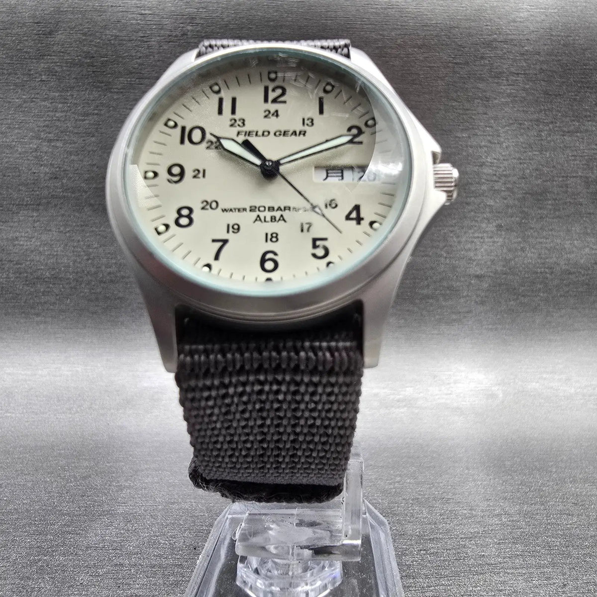 Alba Field Gear Watch Men 35mm Ivory Dial Silver Tone Daydate V743-8000 New Batt5