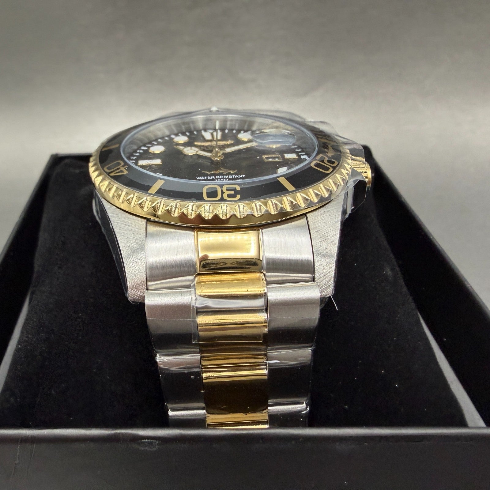 Invicta Pro Diver Watch Men 43mm Black Dial Two Tone Date Bracelet Round 300232