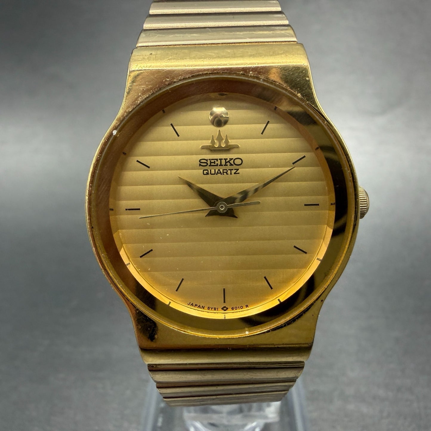 Seiko Watch Women 28mm Champagne Dial Gold Tone Round 5y91-6010 New Battery VTG0