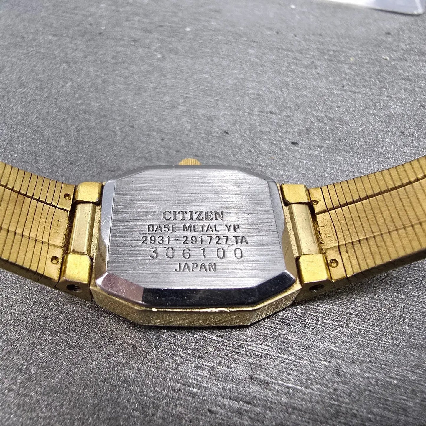 Citizen CQ Watch Women 17mm Champagne Dial Gold Tone 2931-291727 New Battery10