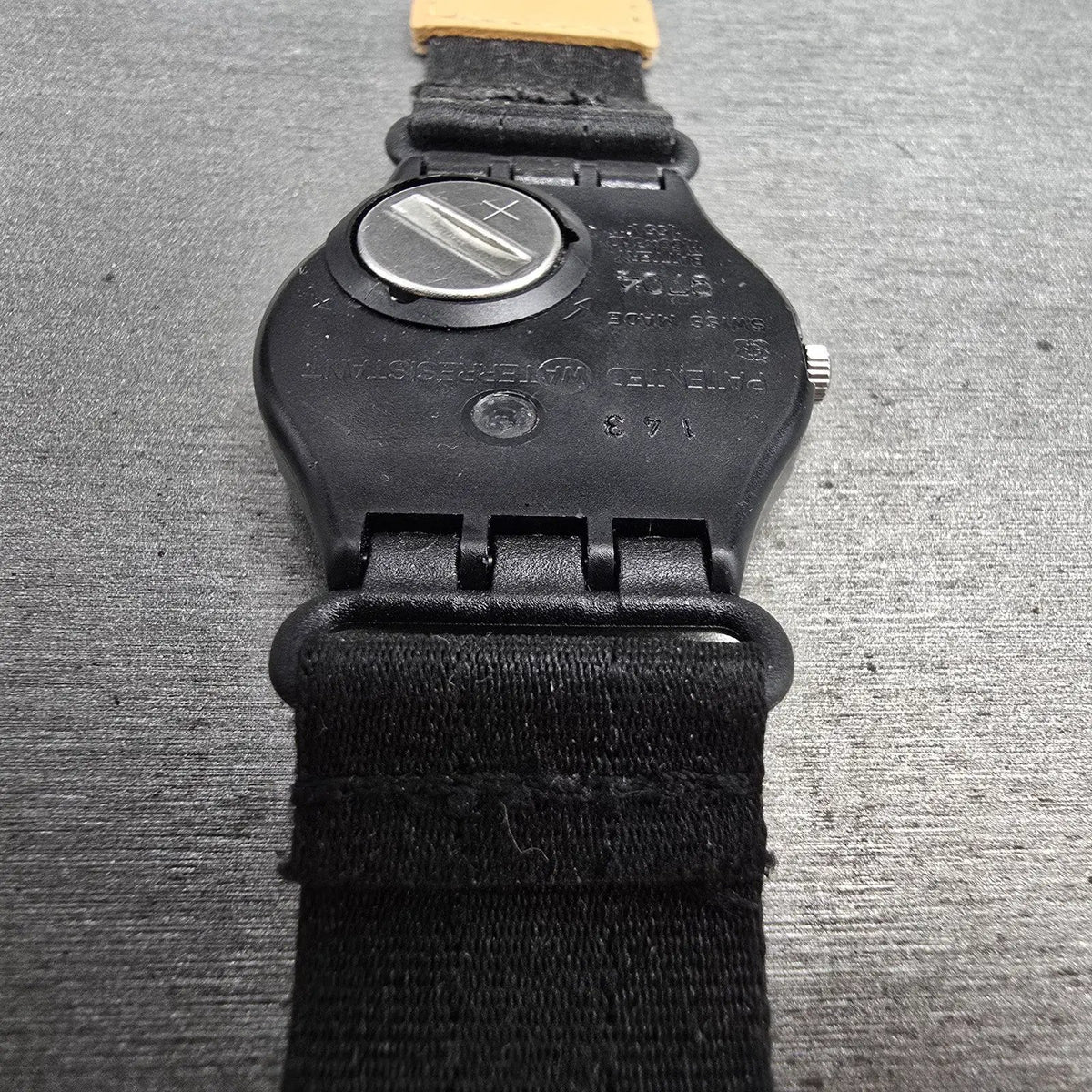 Swatch Seventy's Gold Watch Women 34mm Champagne Dial Black Tone GB747 New Batt14