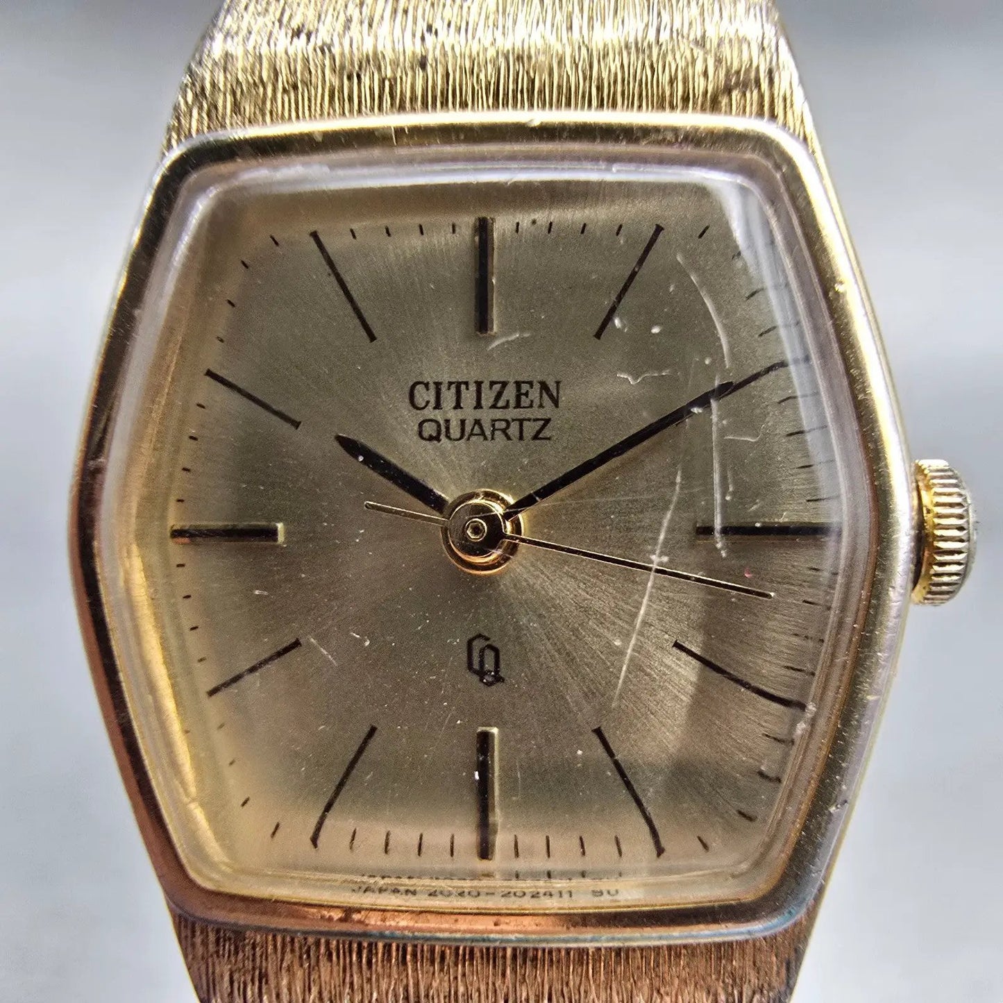 Citizen CQ Watch Women 19mm Gold Dial Gold Tone Hexagon 2030-201710 New Battery1