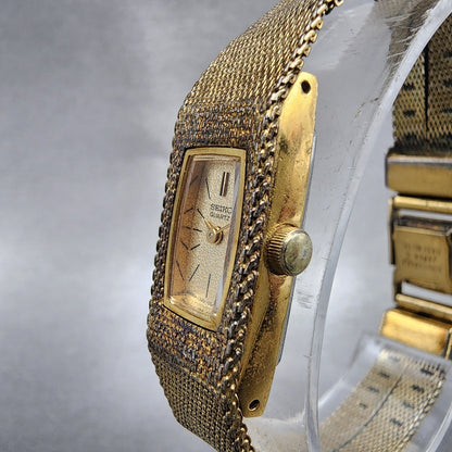 Seiko Tank Watch Women 12mm Champagne Dial Gold Tone 13205039 New Battery2
