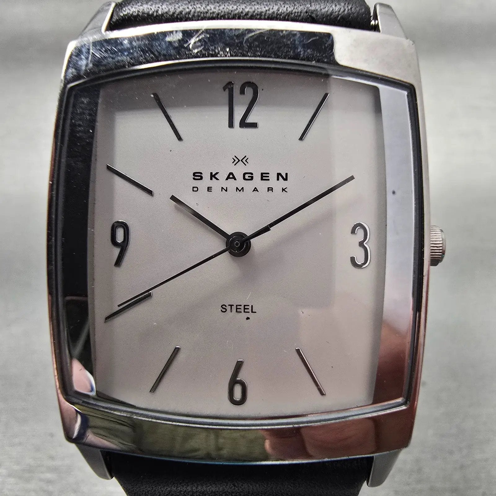 Skagen Watch Men 31mm White Dial Silver Tone Rectangle 691LSLS New Battery1