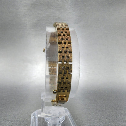 Seiko Watch Women 17mm Gold Dial Gold Tone Oval 14007389 New Battery Vintage A17