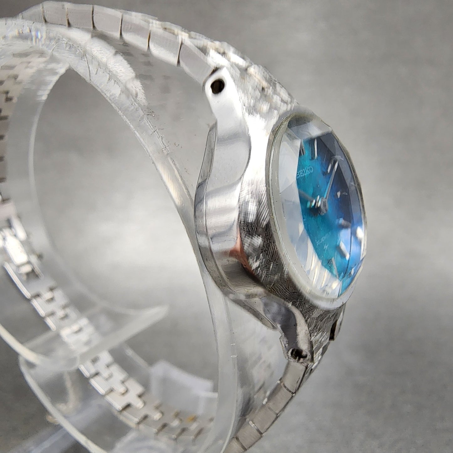 Seiko Watch Women 21mm Blue Dial Silver Tone Round 170830 Manual Runs3