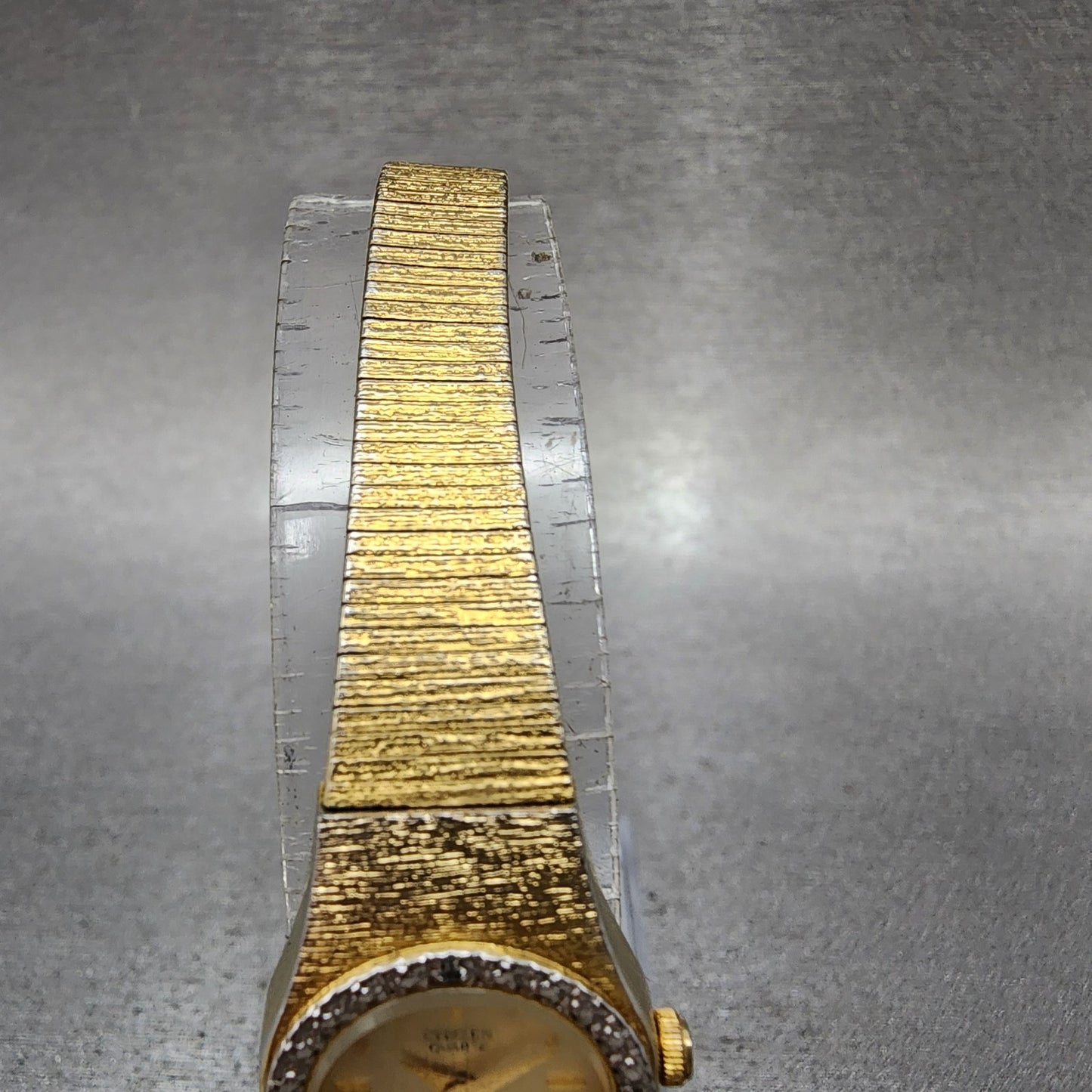 Citizen CQ Watch Women 17mm Champagne Dial Gold Tone 3220324196 New Battery4