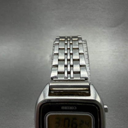 Seiko Digital Watch Women 23mm Silver Tone Rectangle Daydate L221-5070 New Batt4