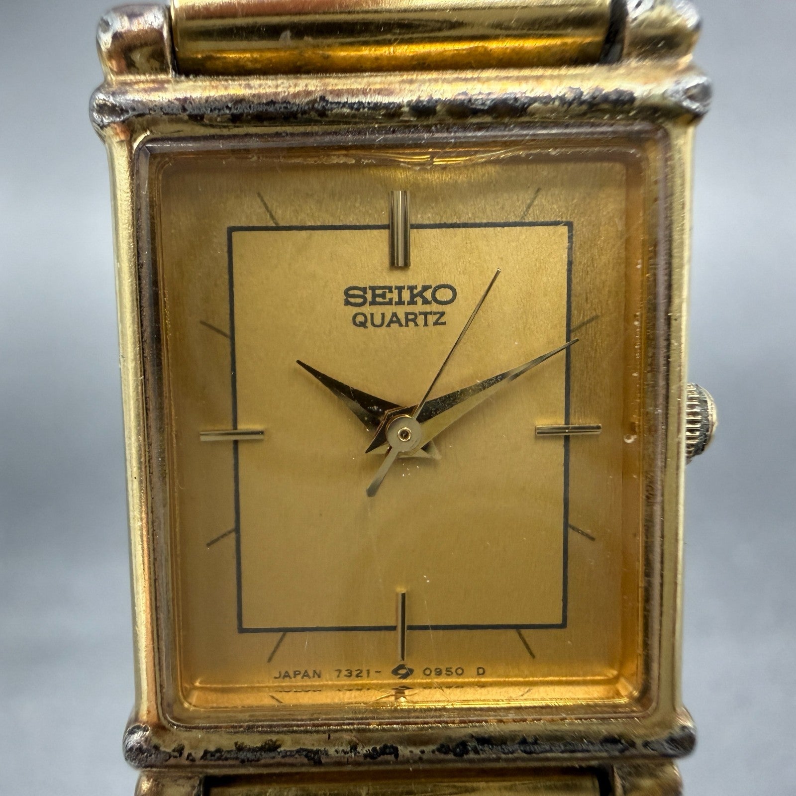 Seiko Tank Watch Women 18mm Champagne Dial two Tone Rectangle 7321-5510 New Batt1