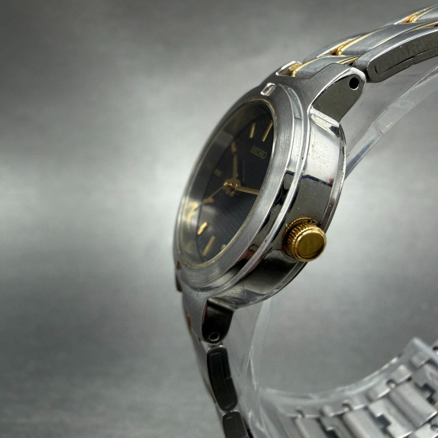 Seiko Watch Women 24mm Black Dial Two Tone Round 7N01-0BA0 New Battery Vintage2