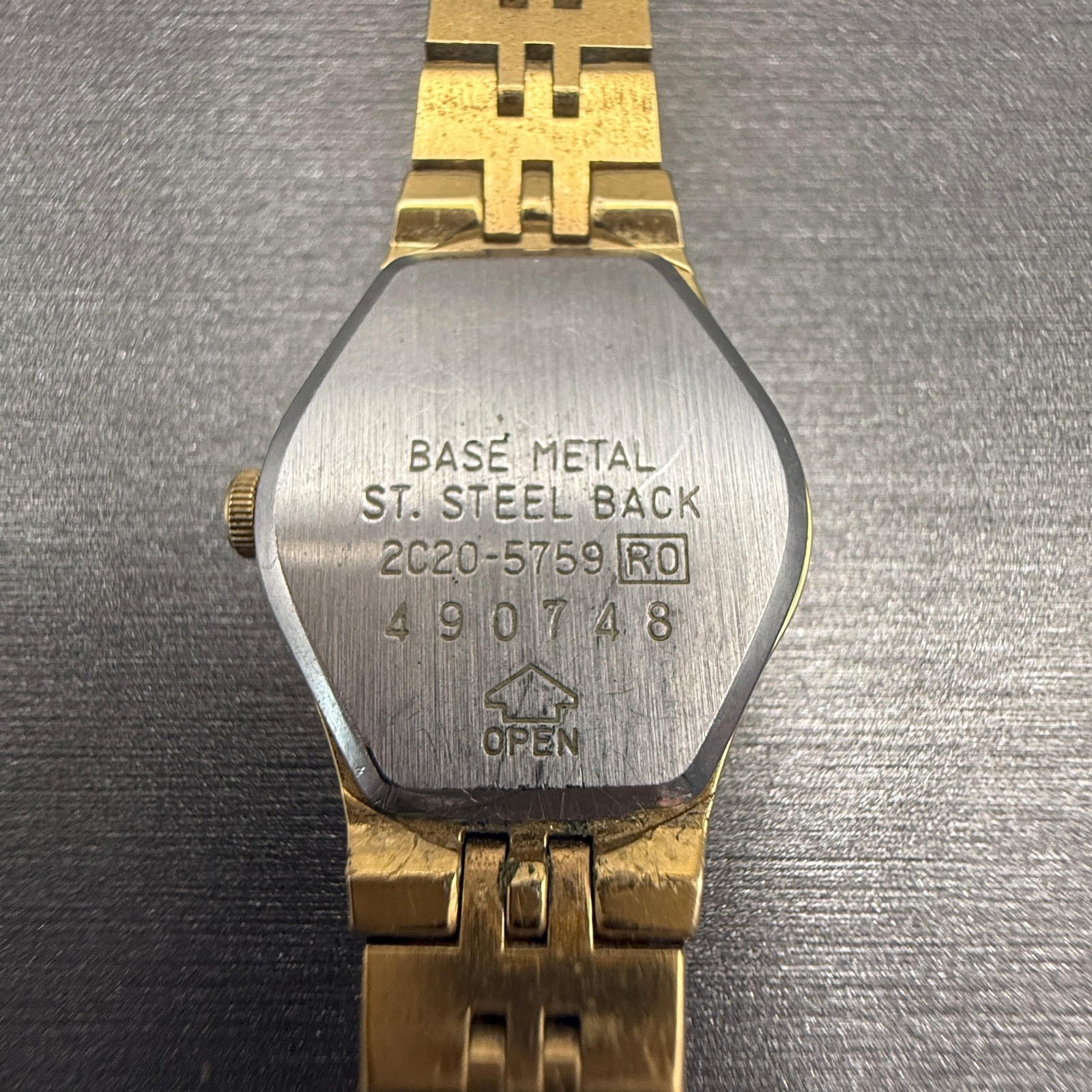 Seiko Watch Women 18mm Gold Dial Gold Tone Oval 2C20-5759 Vintage New Battery10