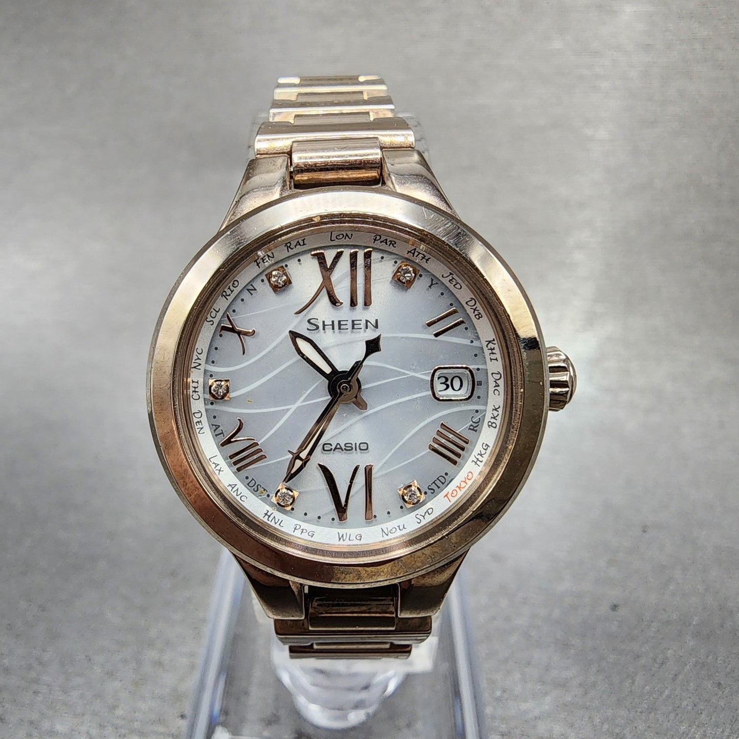 Casio Sheen SHW1700 Watch Women 26mm White Dial Gold Tone Date Round Runs0