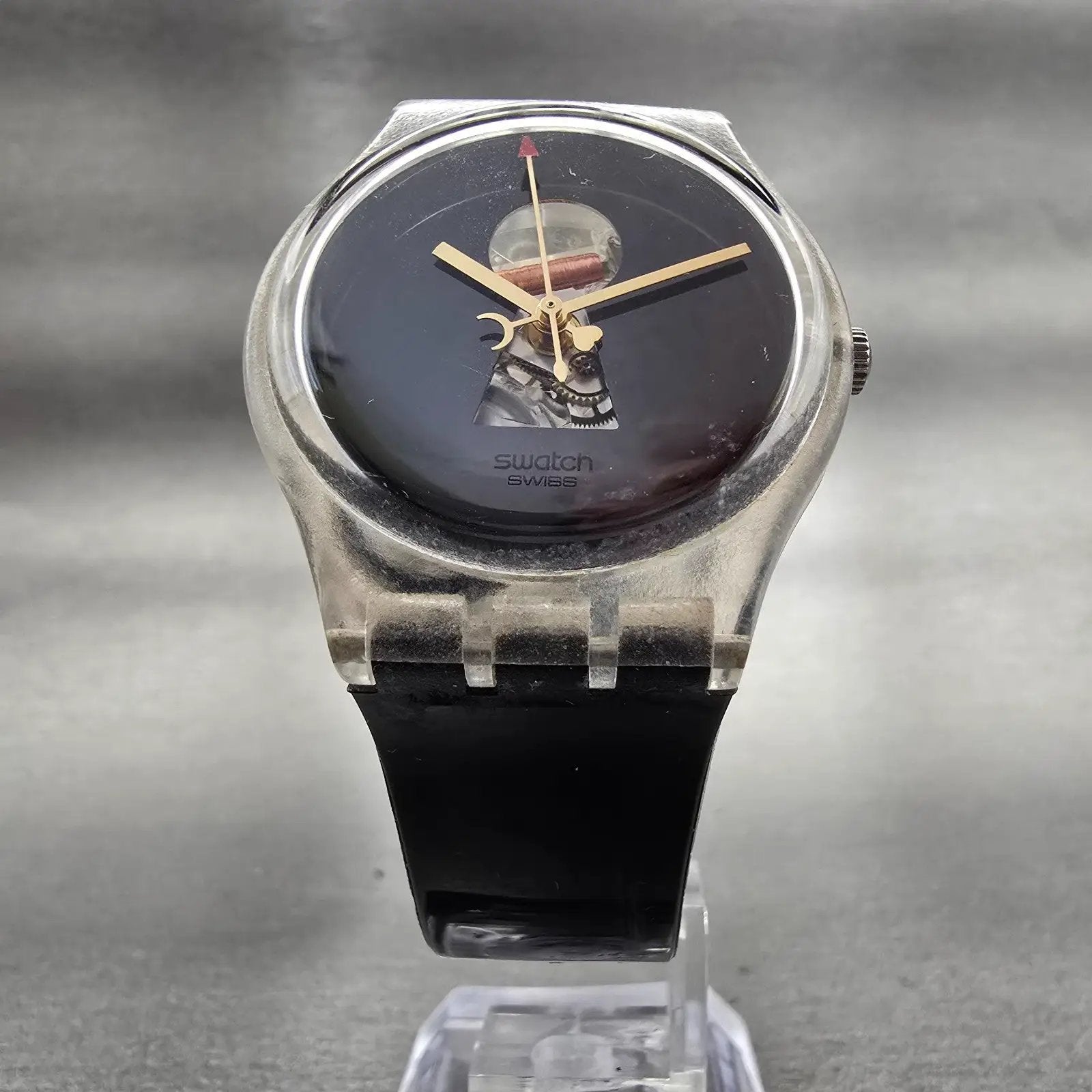 Swatch Porte Jarretelles Watch Men 34mm Black Dial Clear Case GK316 New Battery5