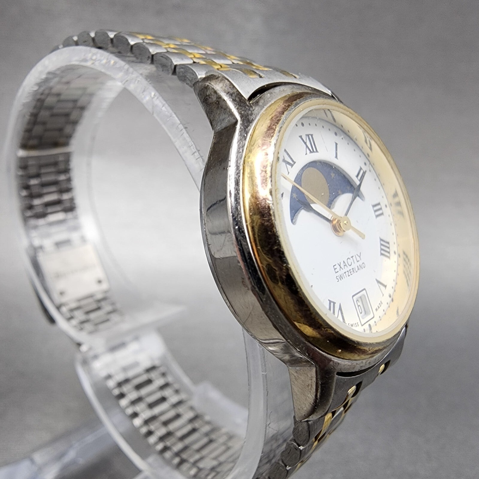 Exactly Moonphase Watch Women 26mm White Dial Two Tone Date Round New Battery3
