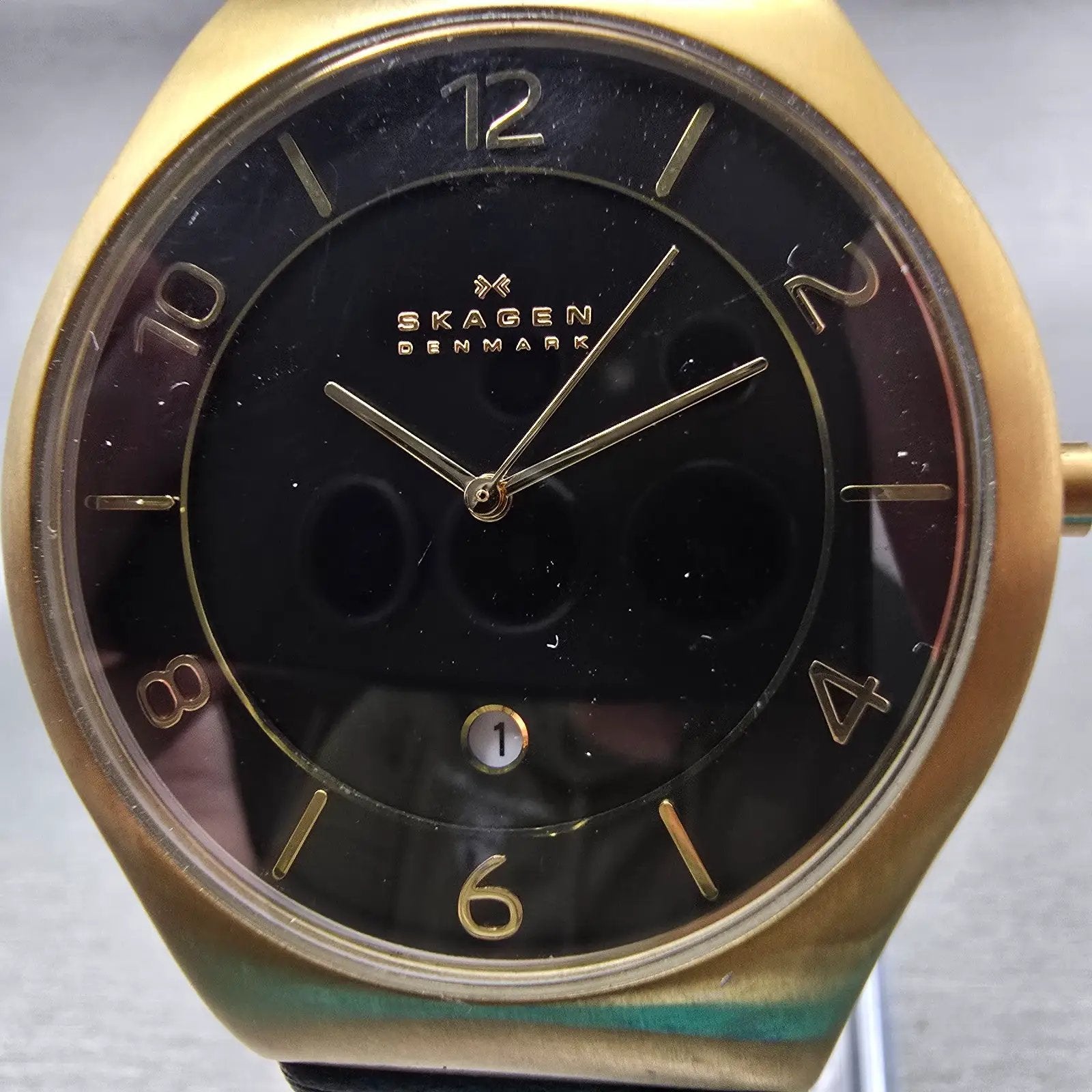 Skagen Watch Men 41mm Black Dial Gold Tone Date Round SKW6145 New Battery1