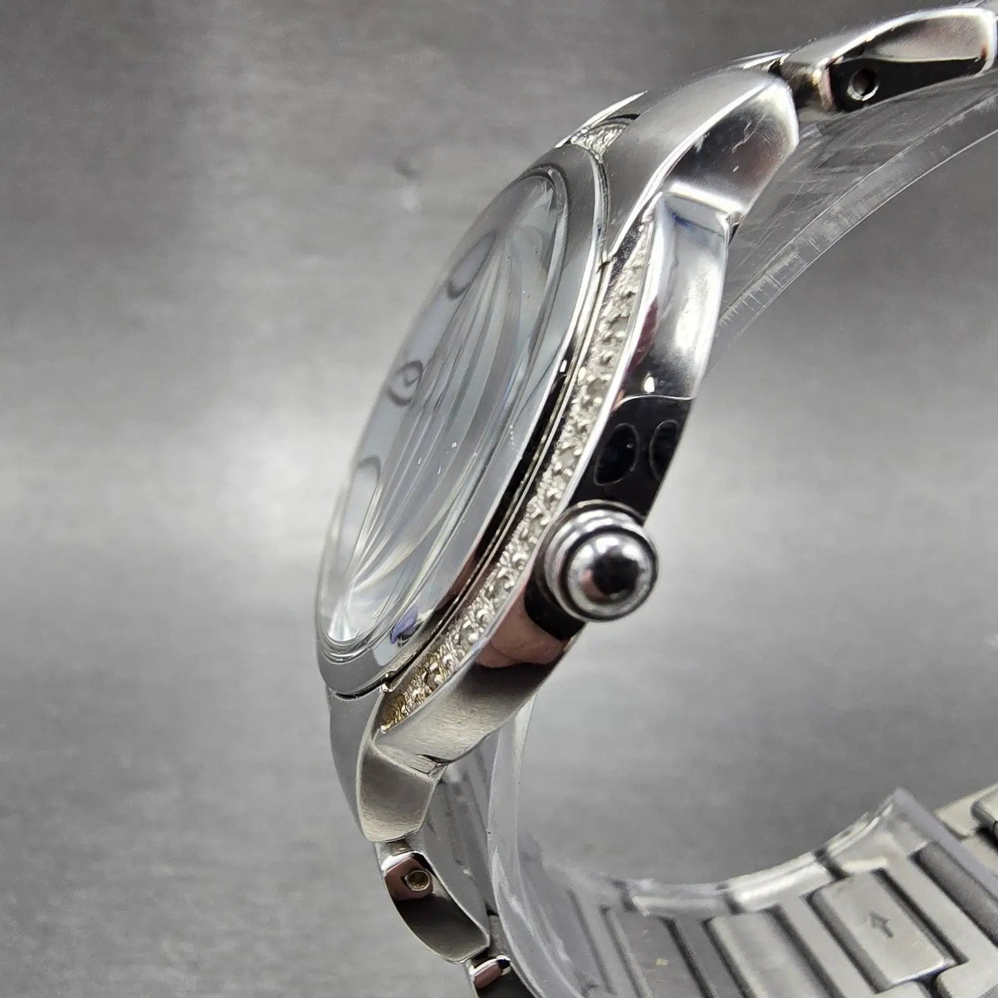 Citizen Eco-Drive Ciena Watch Women 35mm White Dial Steel Round EM0090-57A Runs2