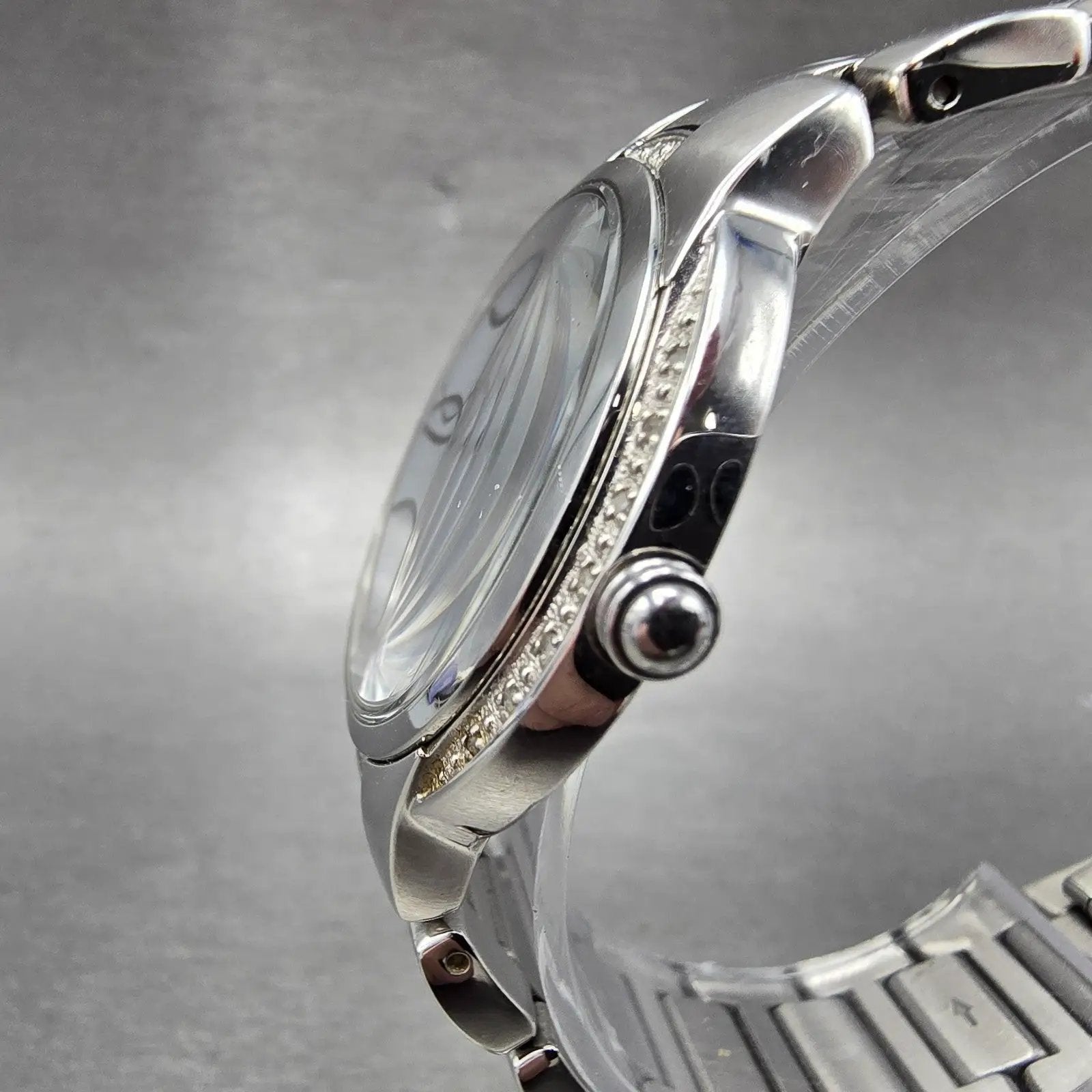 Citizen Eco-Drive Ciena Watch Women 35mm White Dial Steel Round EM0090-57A Runs2