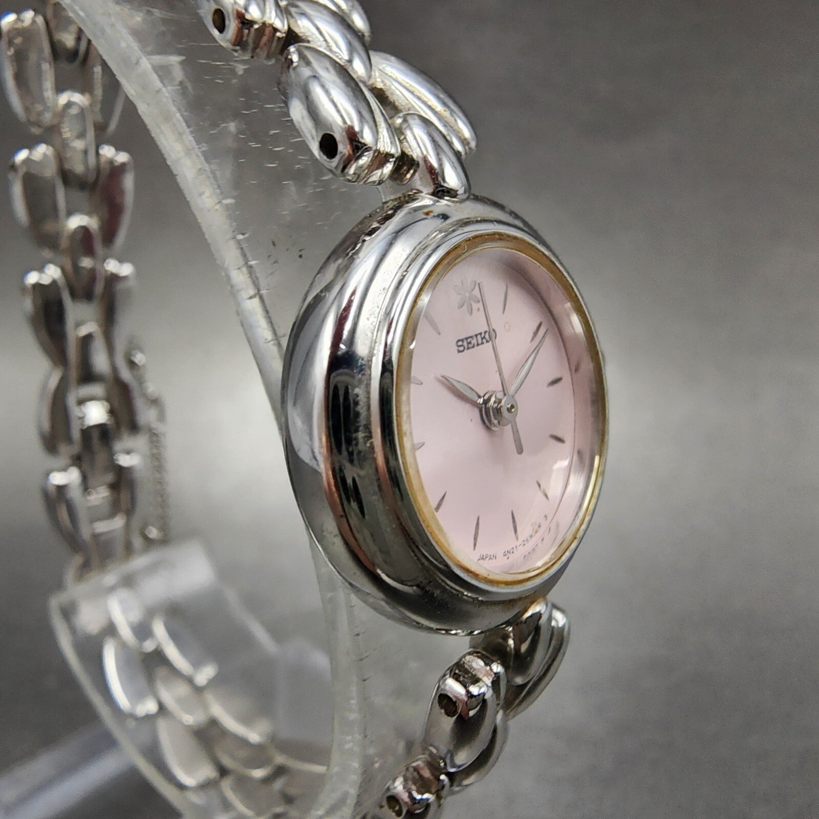 Seiko Watch Women 20mm Pink Dial Silver Tone Round 4N210740 New Battery3