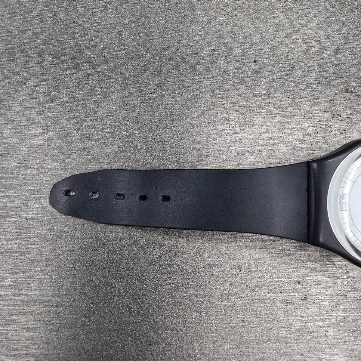 Swatch INC Watch Men 34mm White Dial Black Tone Round GA103 New Battery13