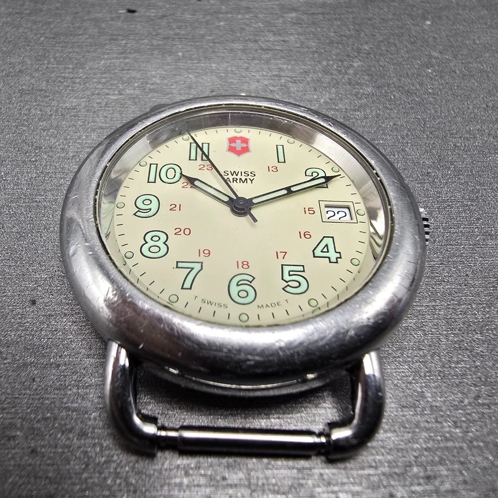 Victorinox Swiss Army Cavalry Watch Men 37mm Cream Dial Silver Tone Date PART KL3