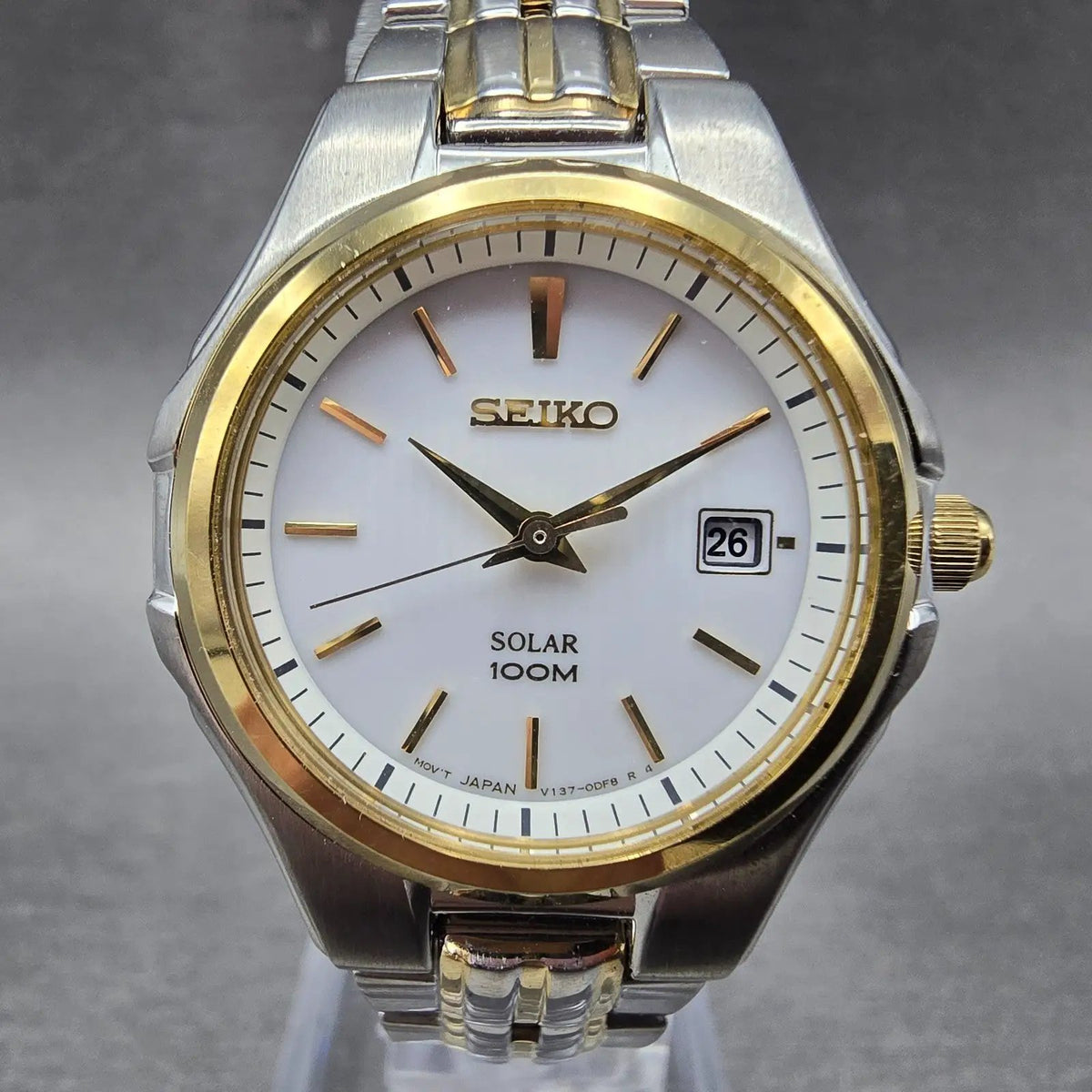 Seiko Solar Watch Women 28mm White Dial Two Tone Date Round V137-0BM0 Runs0