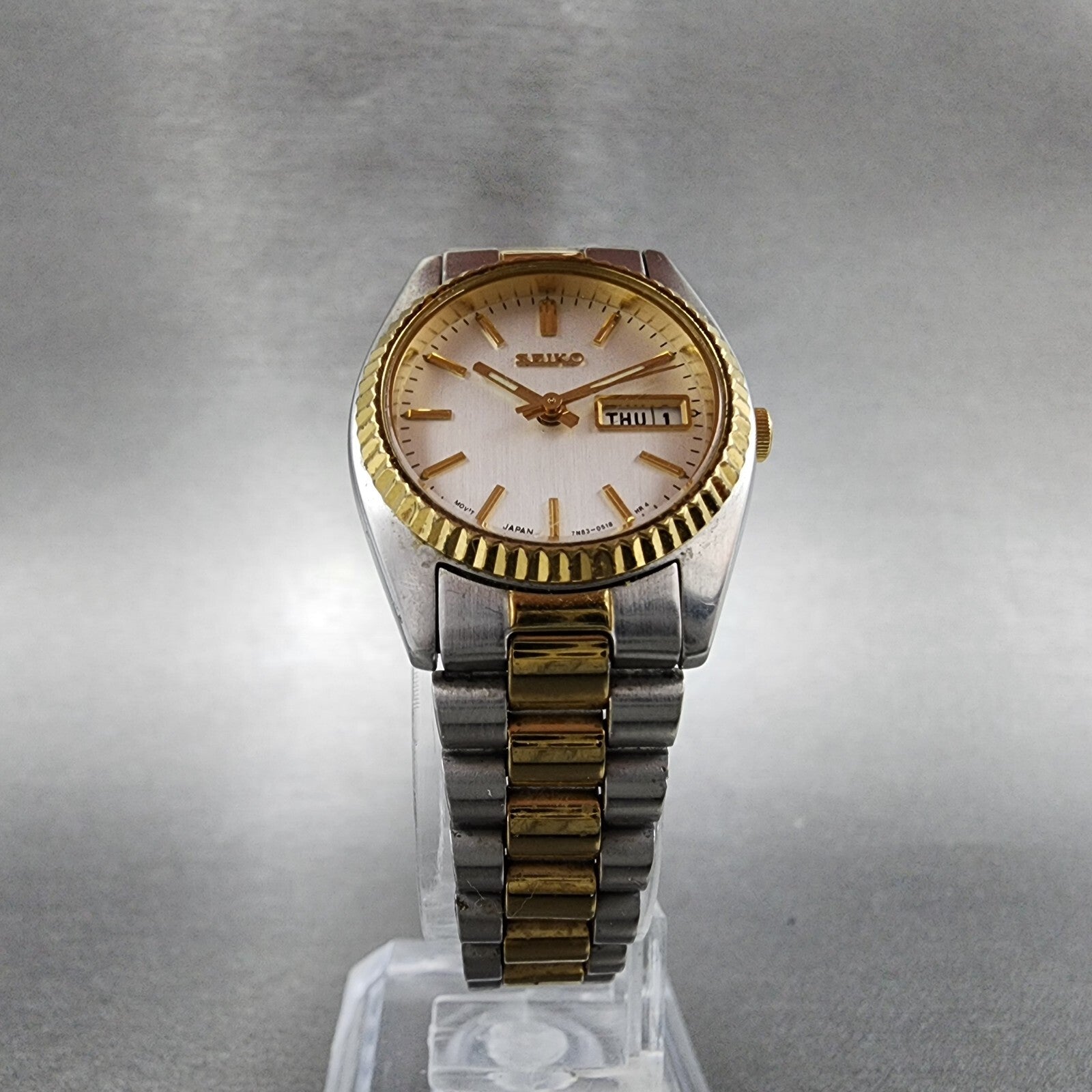 Seiko Watch Women 25mm White Dial Two Tone daydate Round 7n830041 New Batt B1235