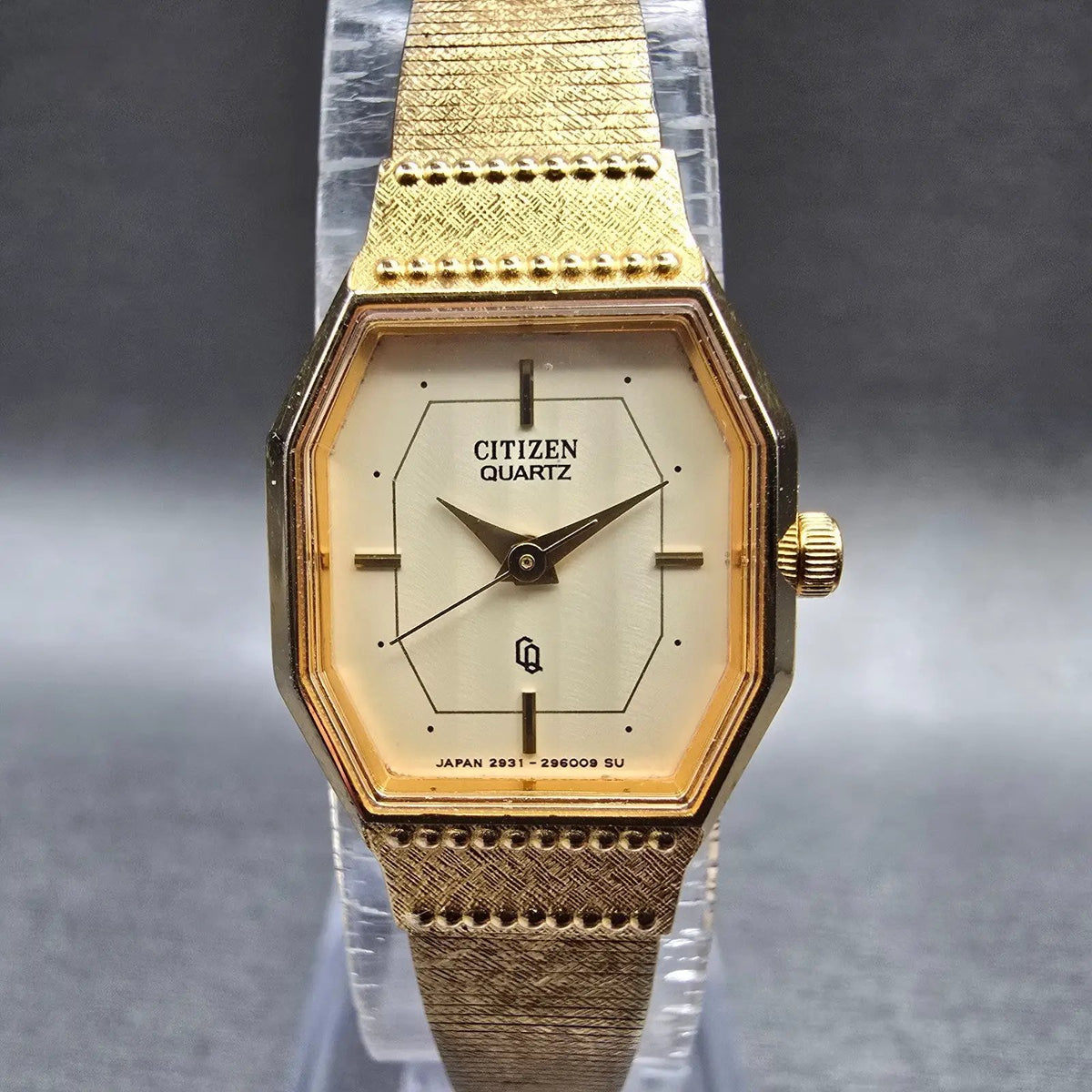 Citizen CQ Watch Women 17mm Champagne Dial Gold Tone 2951-293983 New Battery0