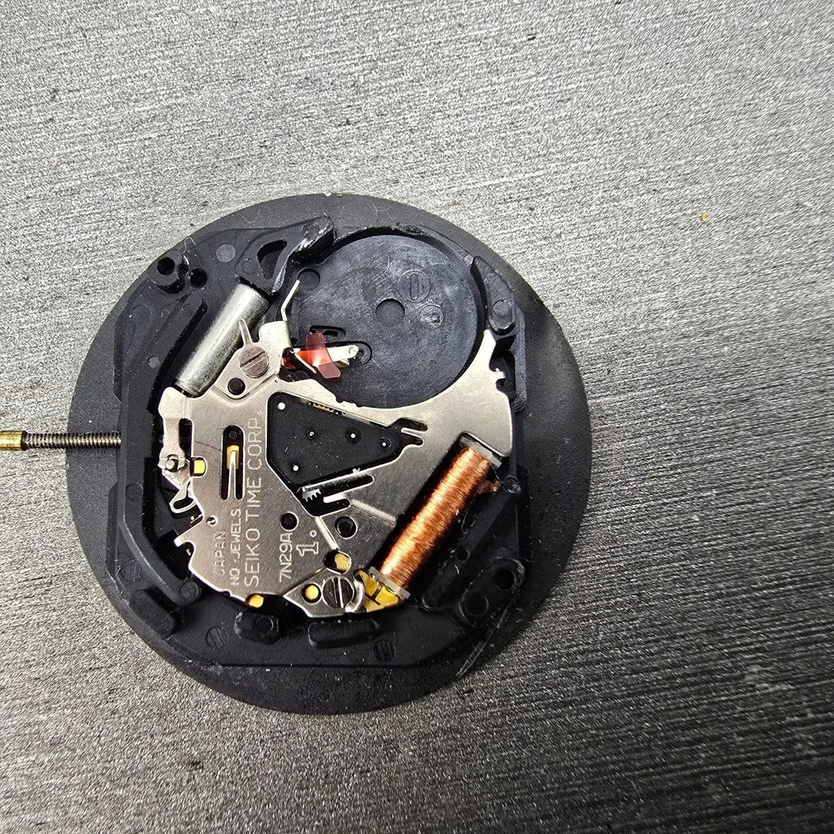 Seiko 7N29A Quartz Movement Date Two Hand Parts Vintage0
