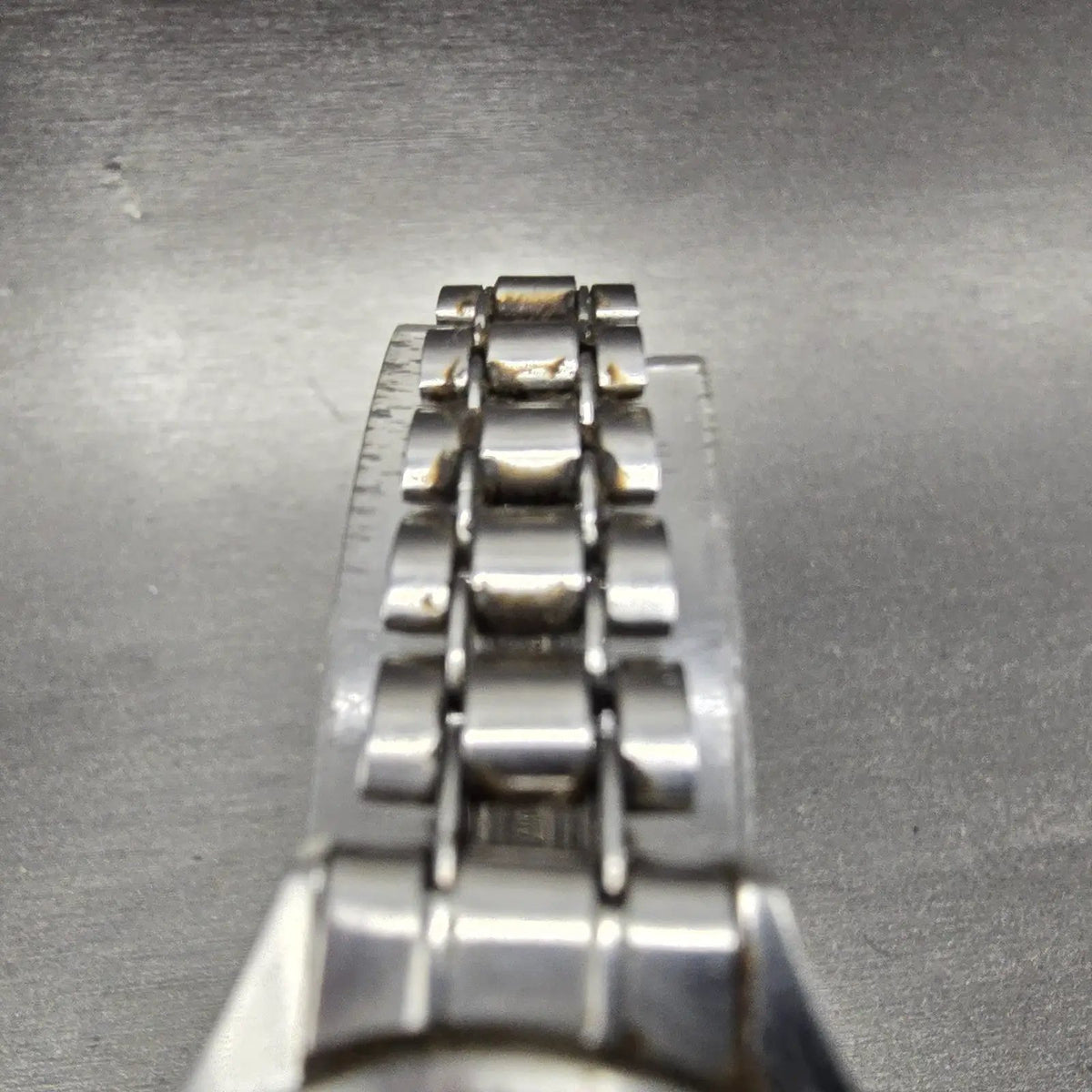 Seiko Automatic Watch Women 25mm White Dial Steel Date 2205-0410 PARTS VTG6