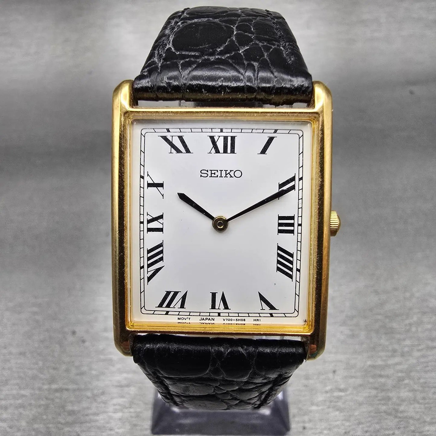 Seiko Tank Watch Men 25mm White Dial Gold Tone Rectangle V700-5K39 New Battery0