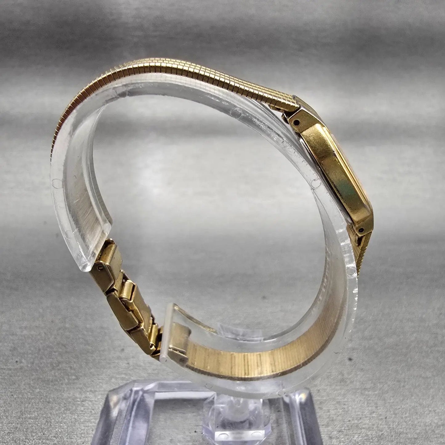 Seiko Watch Women 16mm White Dial Gold Tone Oval 2Y00-5439 New Battery Vintage8
