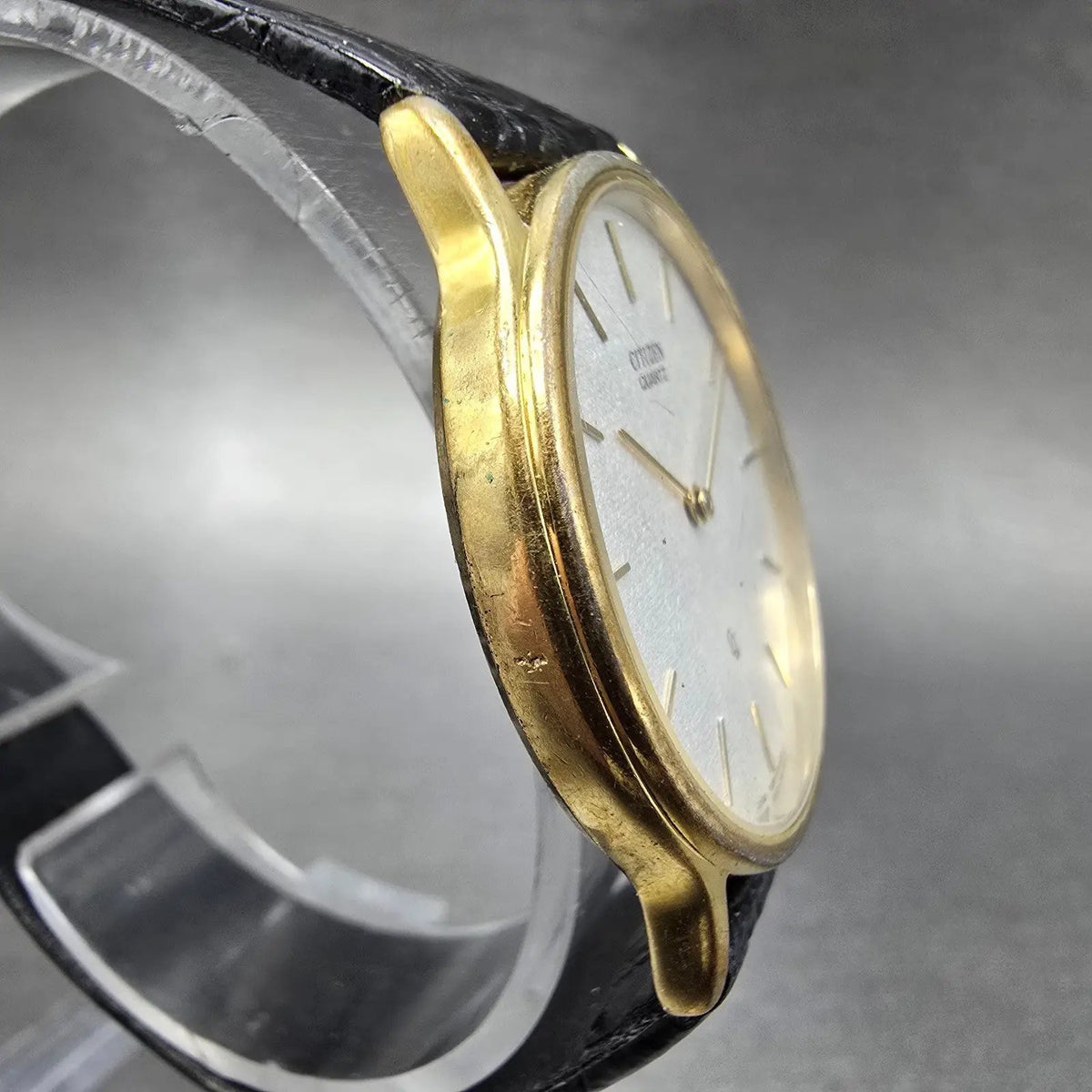 Citizen CQ Watch Men 32mm White Dial Gold Tone Round 6020-Y51064 JP VTG PARTS4