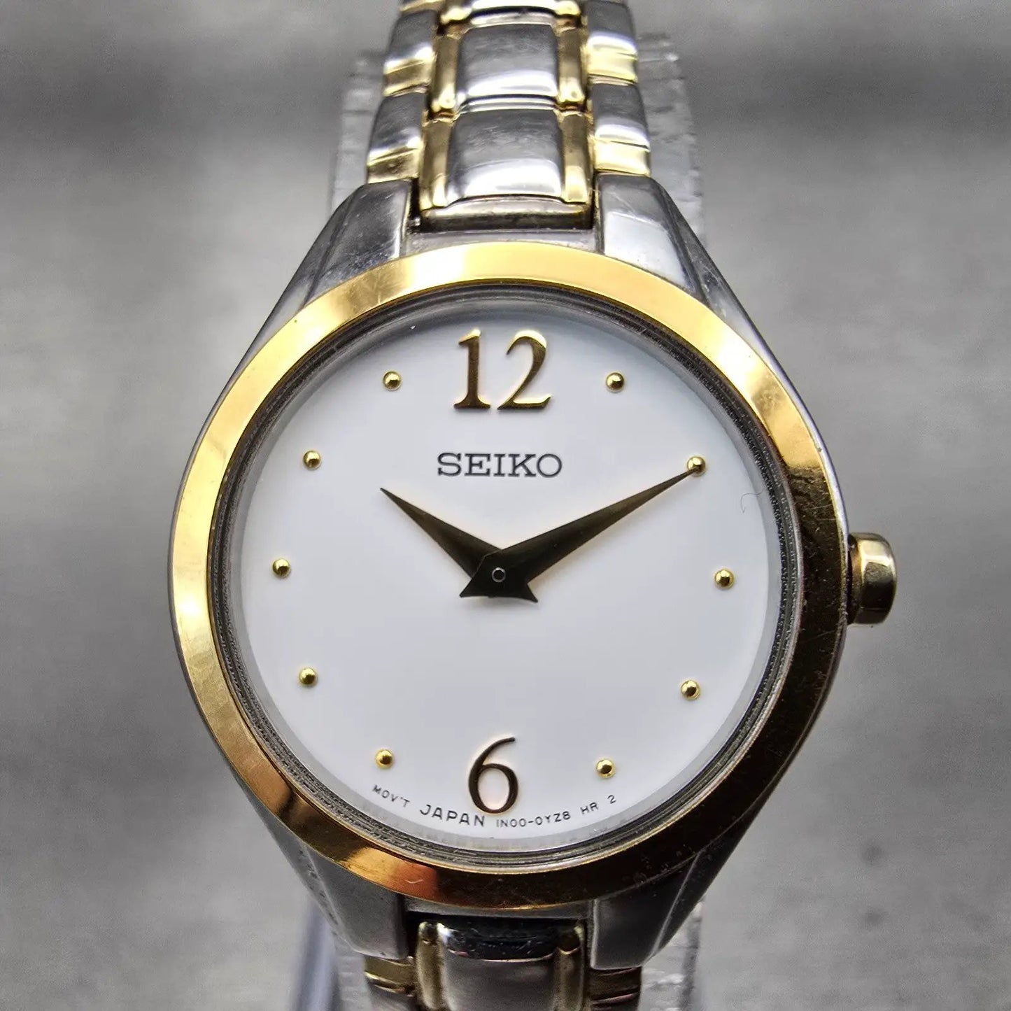 Seiko Watch Women 23mm White Dial Two Tone Round 1N00-0RM0 New Battery Vintage1