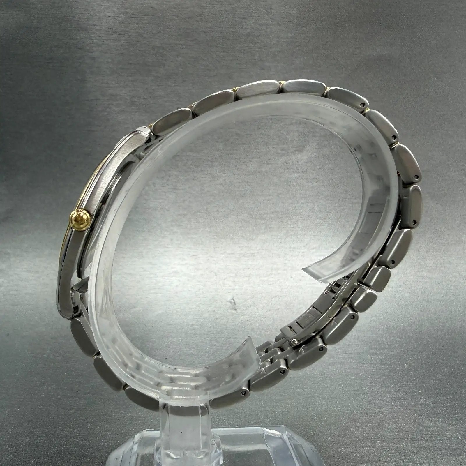 48104657
