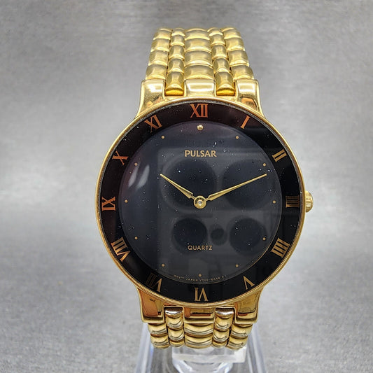 Pulsar Watch Men 32mm Black Dial Gold Tone Round V700-6A30 New Battery
