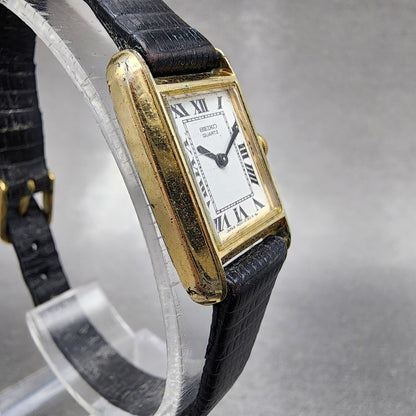 Seiko Tank Watch Women 17mm White Dial Gold Tone Rectangle 1400-8069 New Battery