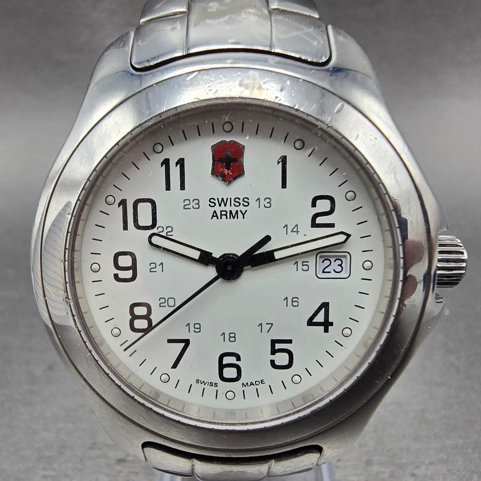 Victorinox Swiss Army Heritage Watch Men 40mm White Dial Steel Date New Battery0
