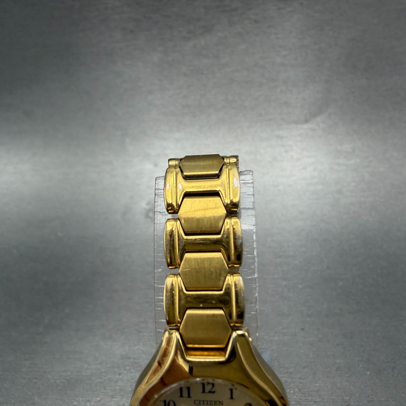 Citizen Watch Women 23mm Champagne Dial Gold Tone Round Date 1012-S072689 NewBat4