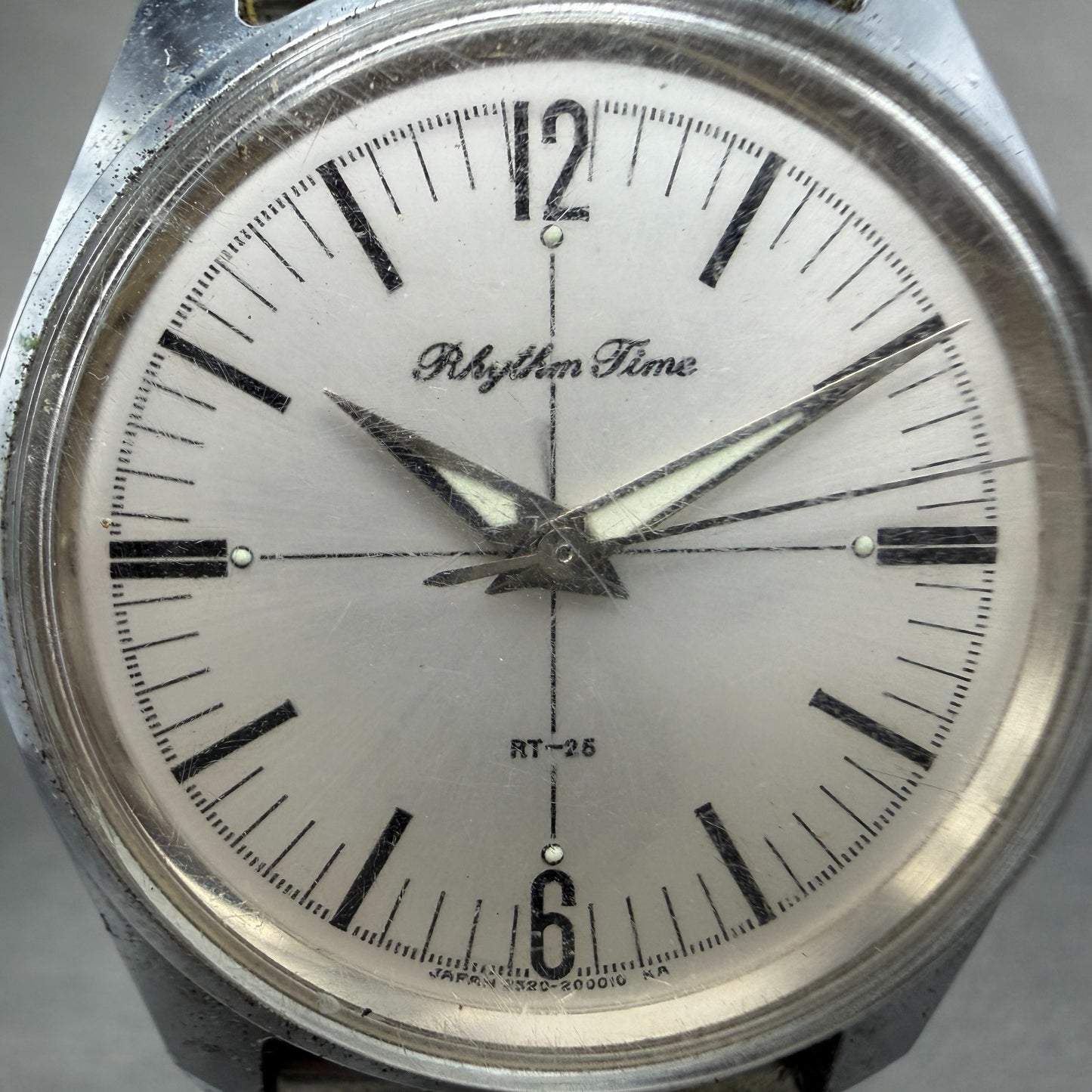 Citizen Rhythm Time Watch Men 34mm Silver Dial Silver Tone Manual Wind RT-25 Run1