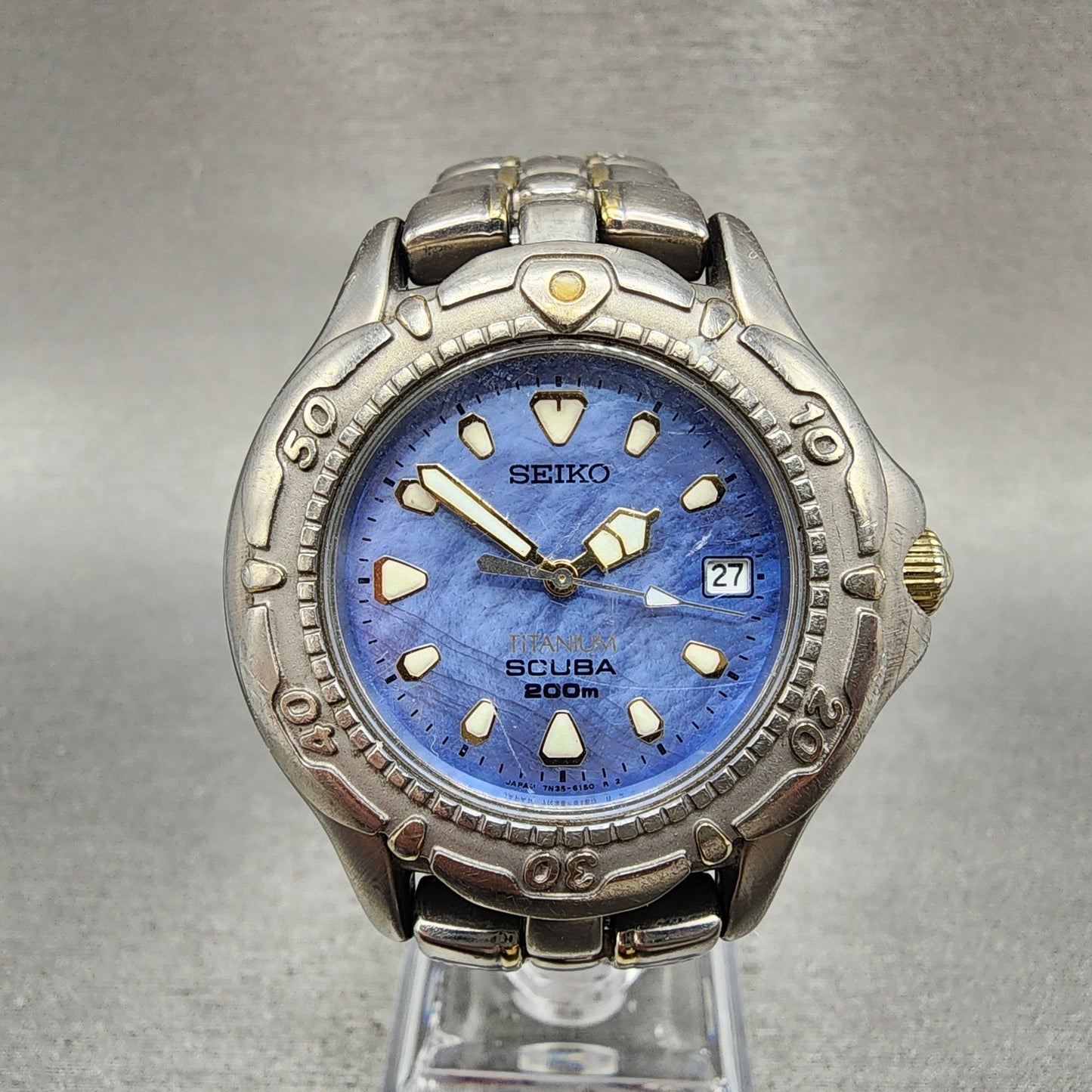 Seiko Scuba Dive Watch Men 38mm MOP Dial Titanium Tone Date 7n356120 PARTS0