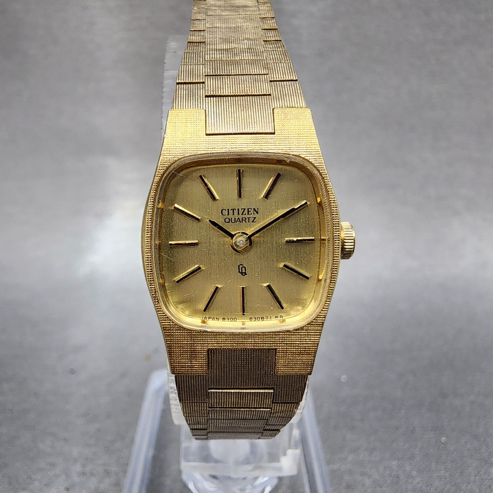 Citizen CQ Watch Women 18mm Champagne Dial Gold Tone 4830504 New Battery0