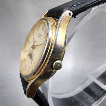 Seiko Moonphase Watch Women 25mm Champagne Dial Gold Tone 4K220040 New Battery2