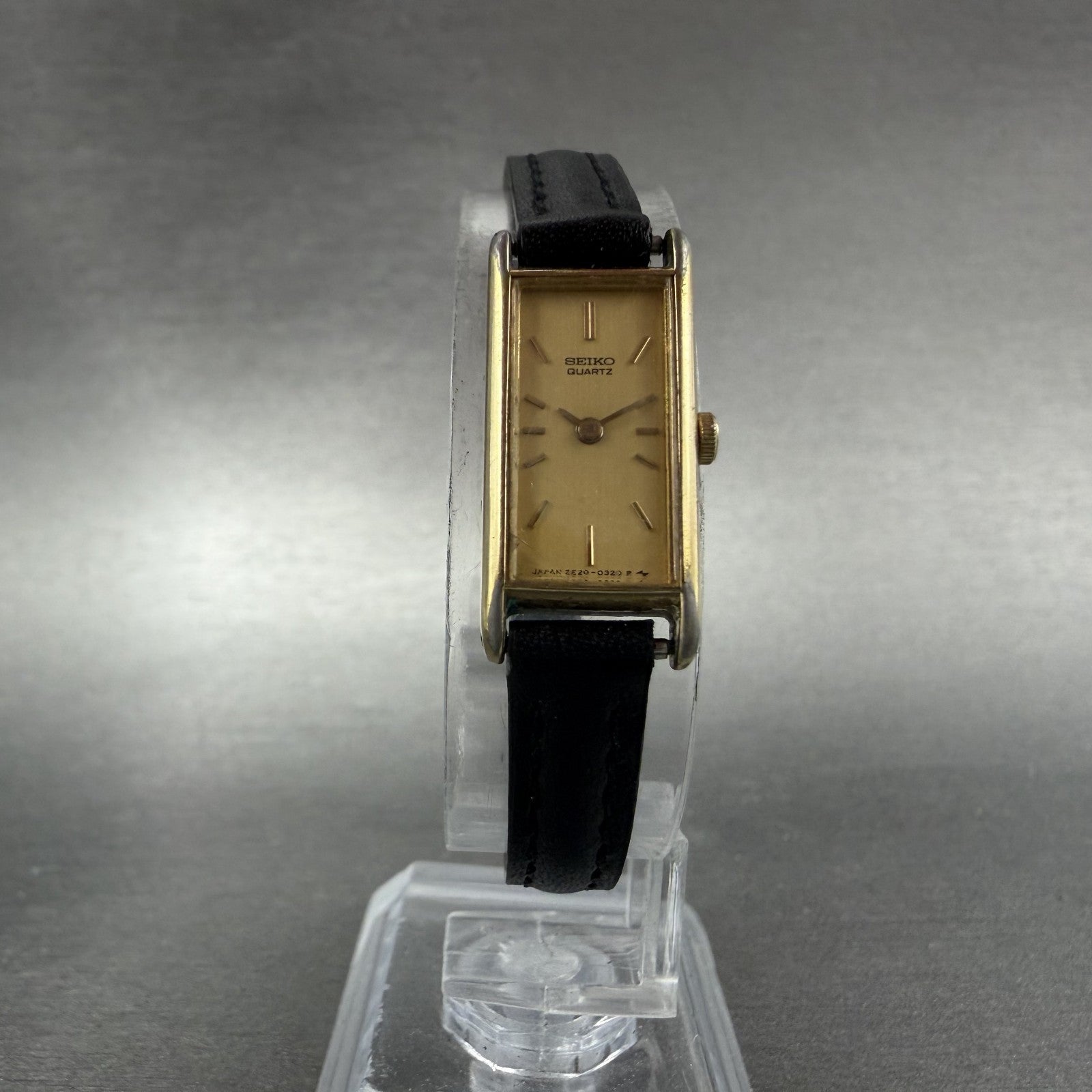 Seiko Tank Watch Women 12mm Champagne Dial Gold Tone 2E20-5239 New Battery UI85