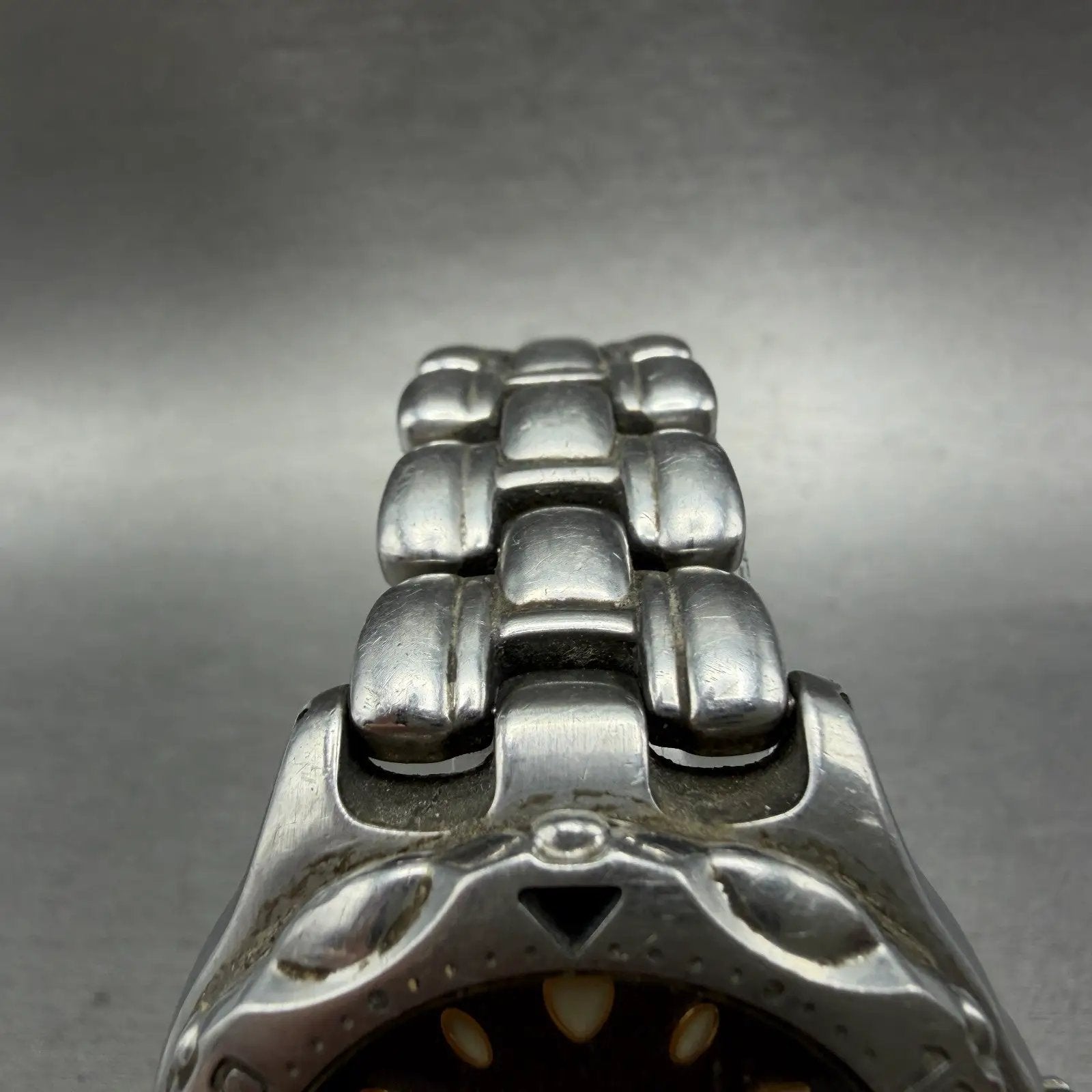 48524121