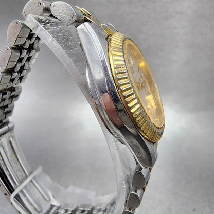 Citizen CQ Watch Women 25mm Silver Dial Two Tone Daydate 6000R00413 New Batt3